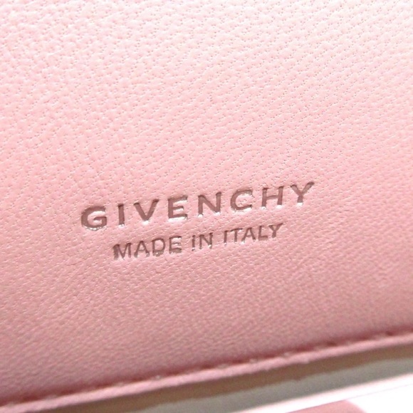 GIVENCHY MEDIUM 4G BAG IN PADDED LEATHER WITH CHAIN - Picture 11 of 14